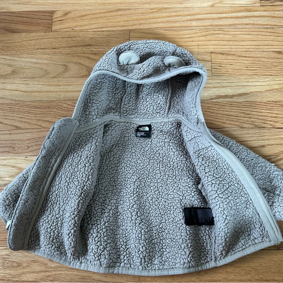 The North Face Infant Campshire Bear Hoodie Jacket Beige 3-6 Months - Picture 8 of 14
